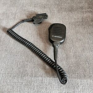 Motorola Speaker Microphone PMMN4045A XTS 1500 , XTS 2500 , HT 1000 , MTS 2000